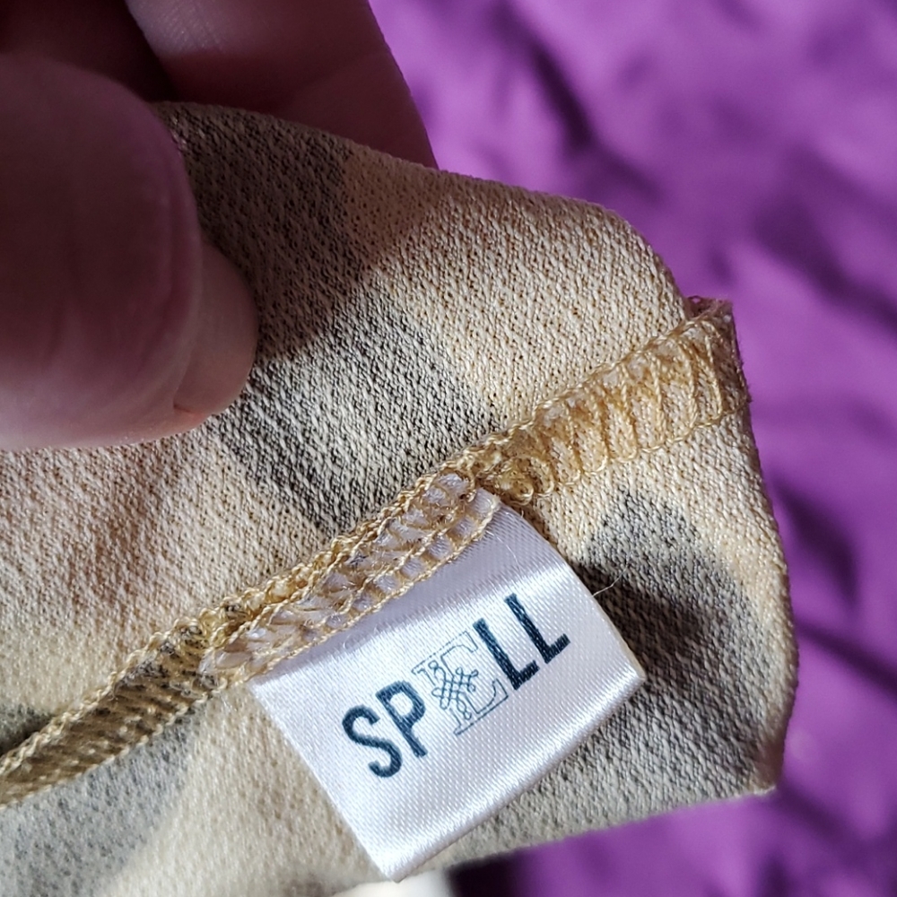 Vintage Spell Leggings - Picture 10 of 11